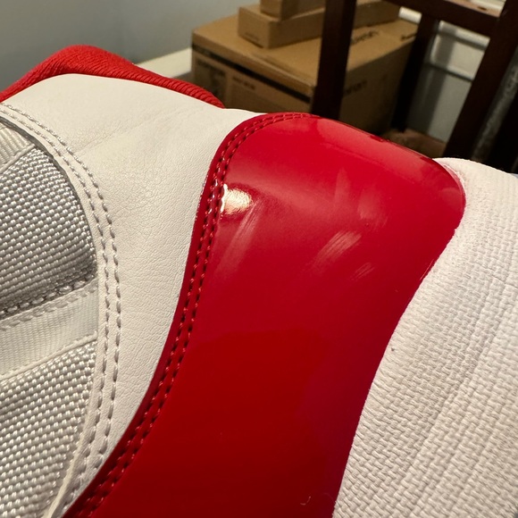 Jordan 11 Cherry - Picture 8 of 9